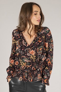 black flower blouse aw21